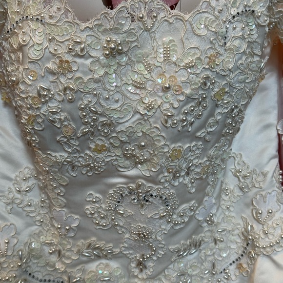 Vintage Designer Wedding Dress - Picture 2 of 14